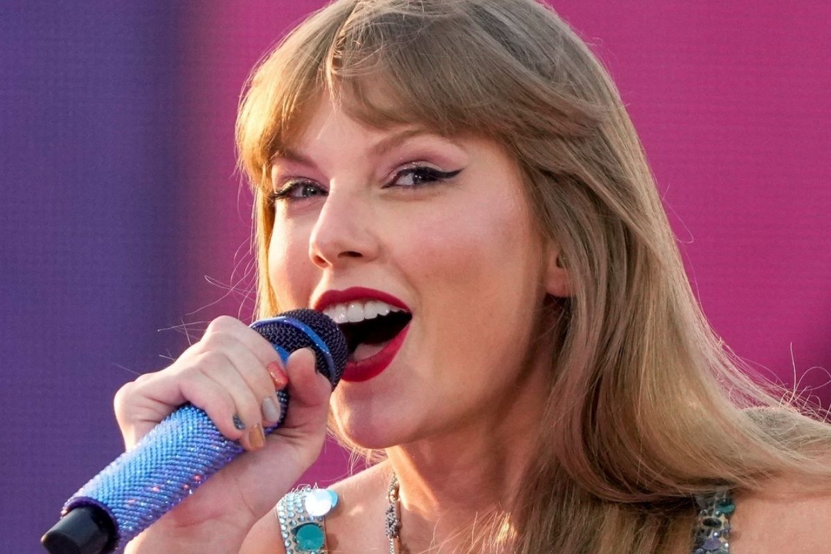 Taylor Swift, singer